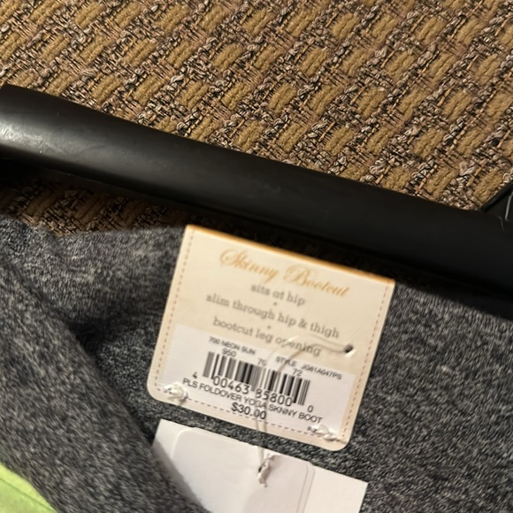 NWT SO Yoga Pants Black Gray and Lime Green Size 1X - Picture 4 of 5